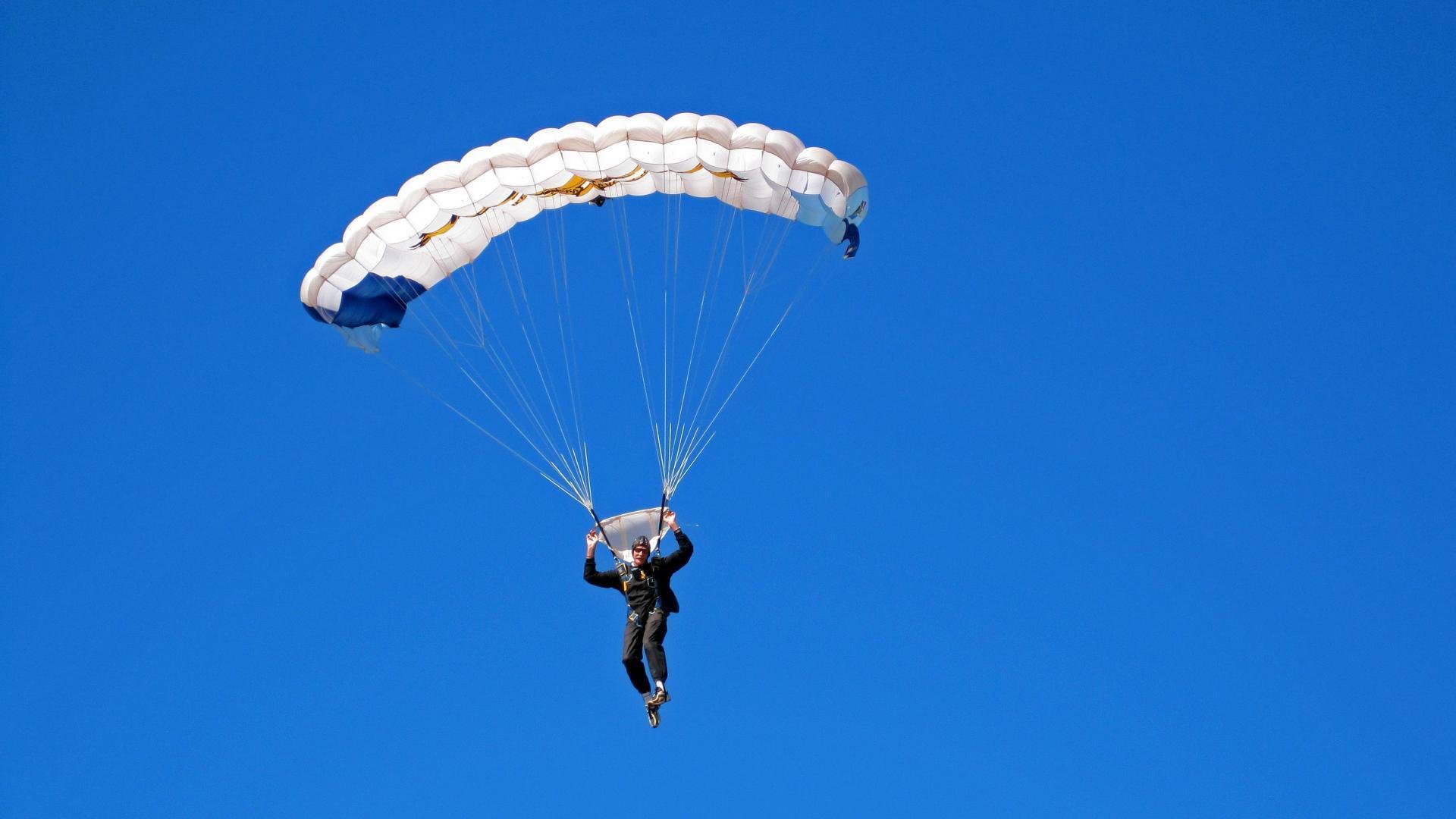 德甲球队积极推动社区足球,弘扬足球文化,社区足球比赛活动策划方案