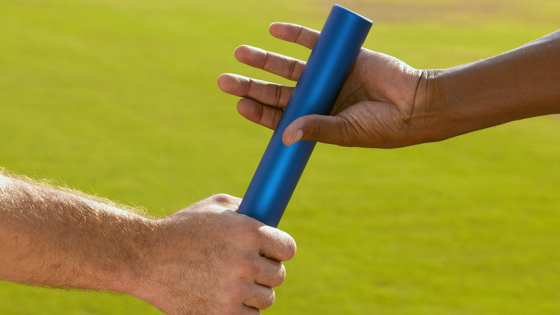 爱游戏体育官方网站-篮球夏季联赛：新秀表现令人瞩目，nba篮球新秀什么意思